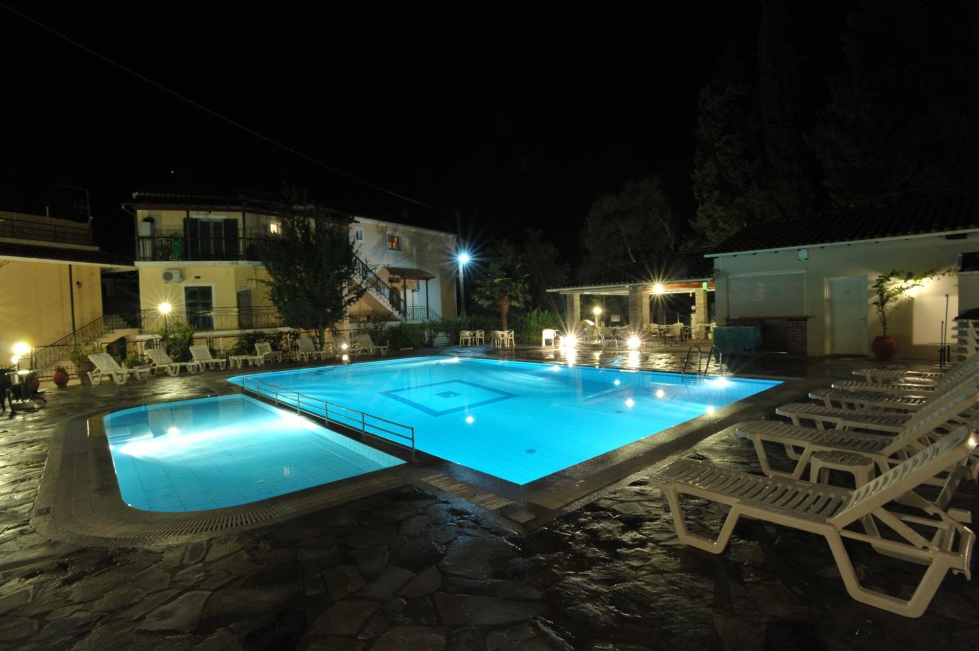 Elli Marina Studios And Apartments Benitses  Exterior foto